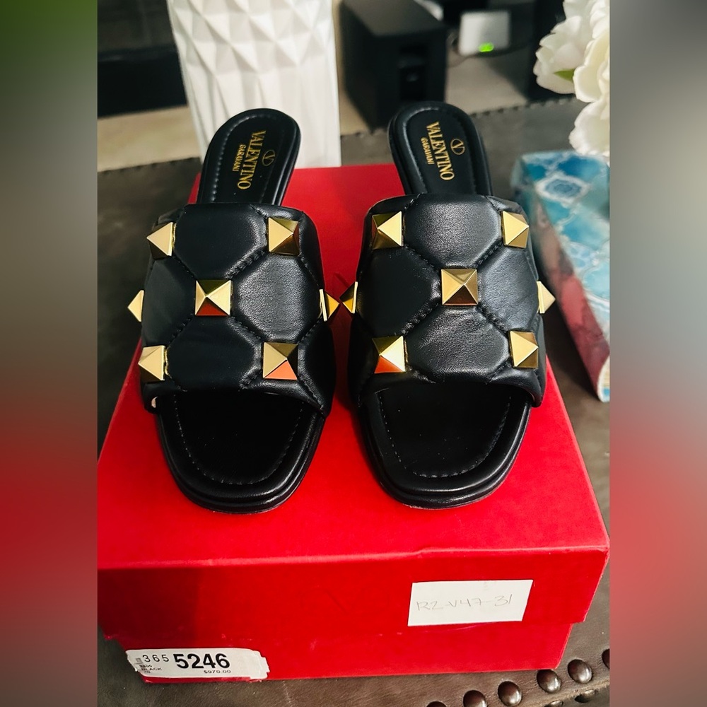Valentino Garavani Metal Roman Stud Matelass'e Sandals .